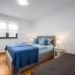 Apartament Beeindruckendes 550 Meter Zum Mit Toller Sonnenterrasse *