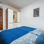 Beeindruckendes 550 Meter Zum Mit Toller Sonnenterrasse Apartament *