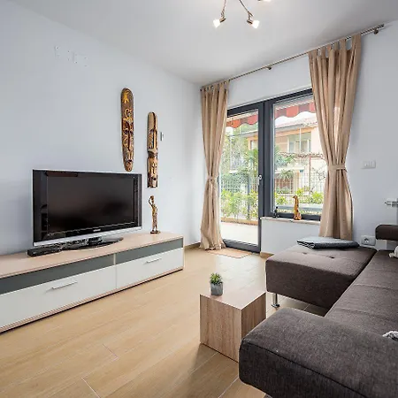 Beeindruckendes 550 Meter Zum Mit Toller Sonnenterrasse Apartament *